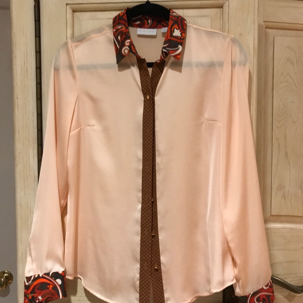 Women’s Button Up Blouse